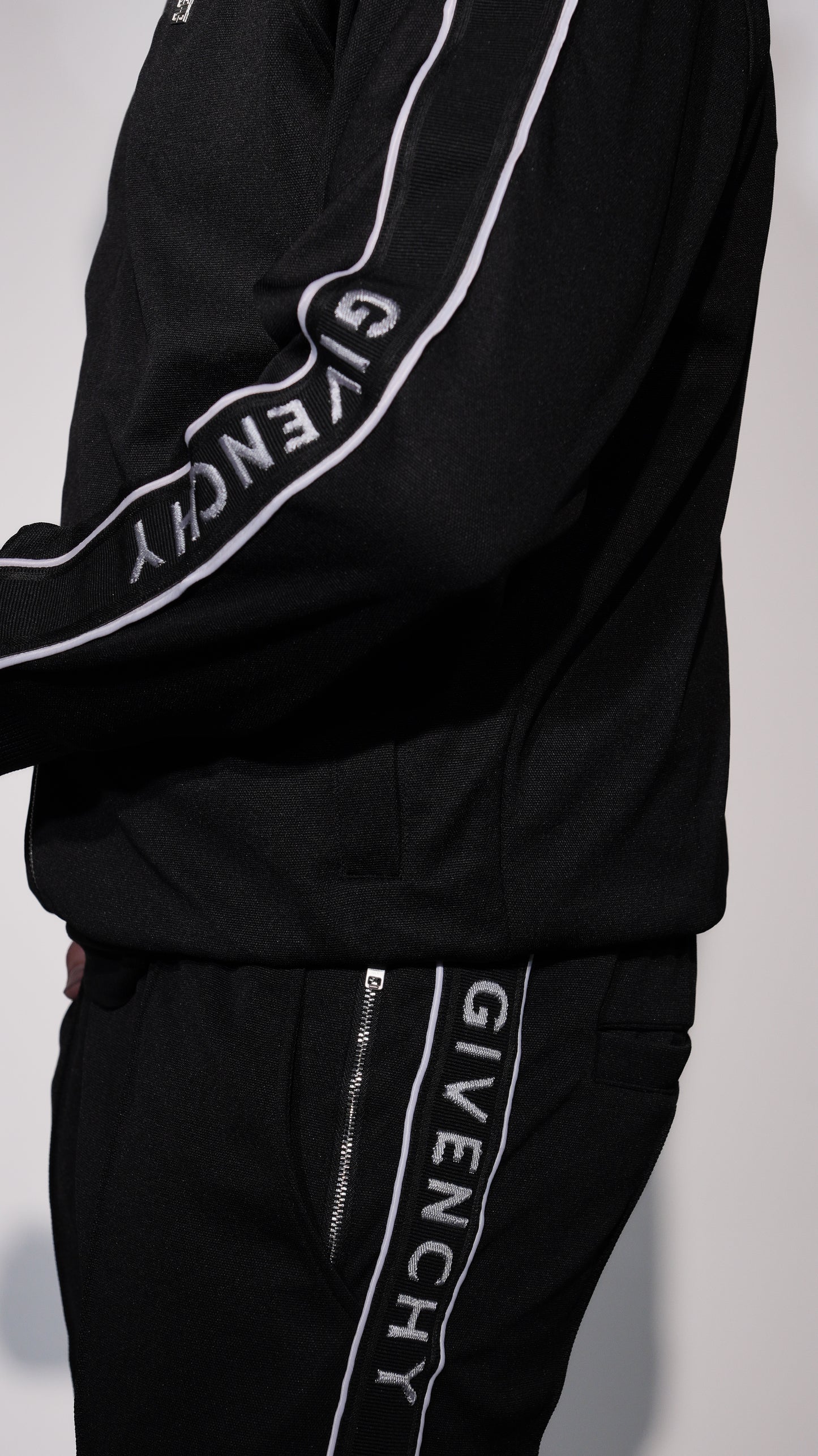 Conjunto signature Givenchy paris