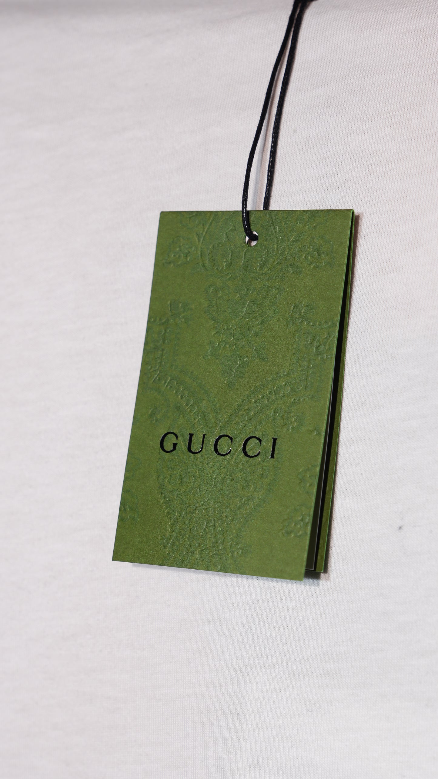 Camiseta “Graffiti GUCCI Icon Signature”
