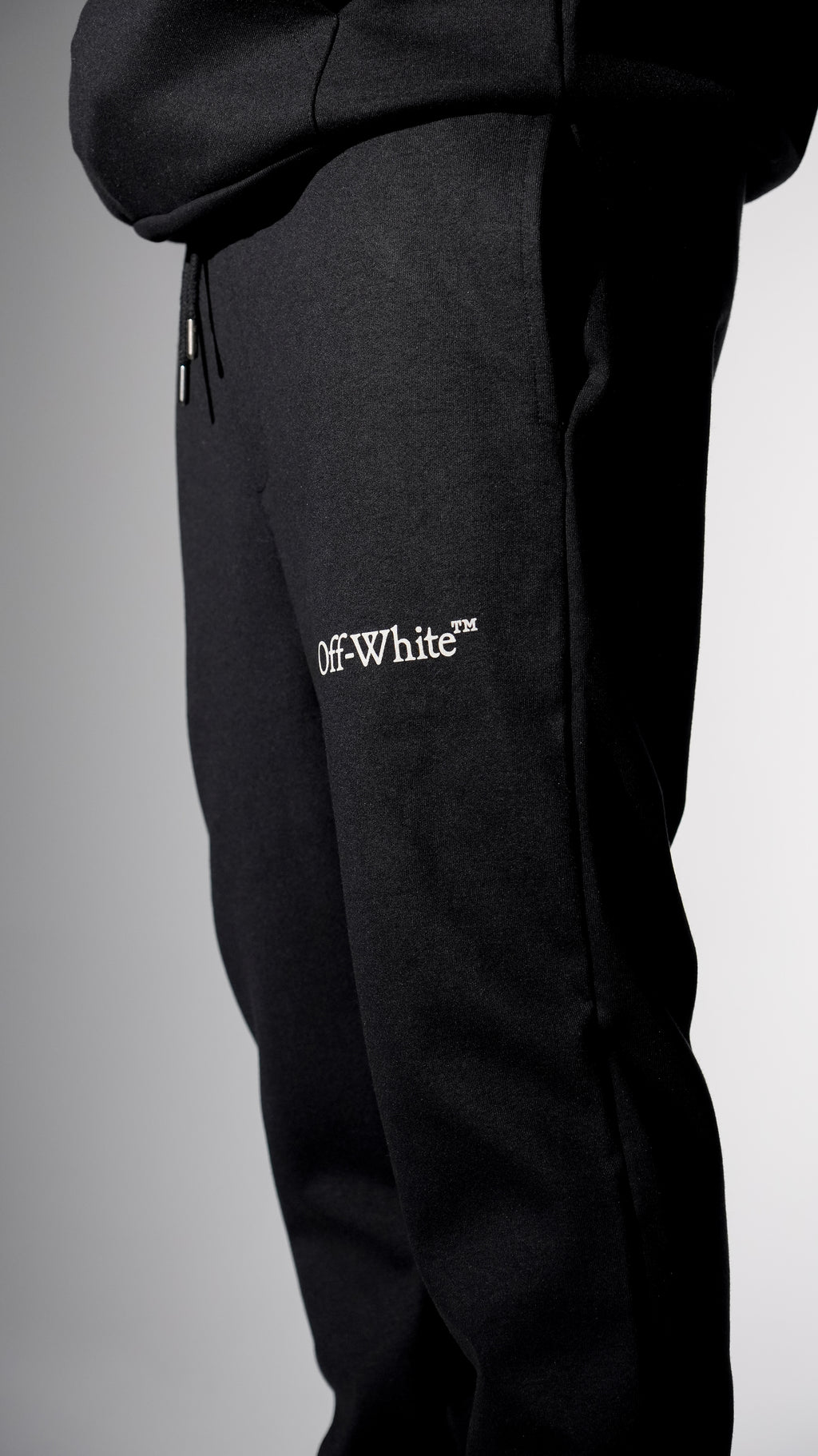 Off-White Ice Arrow Signature Ensemble set