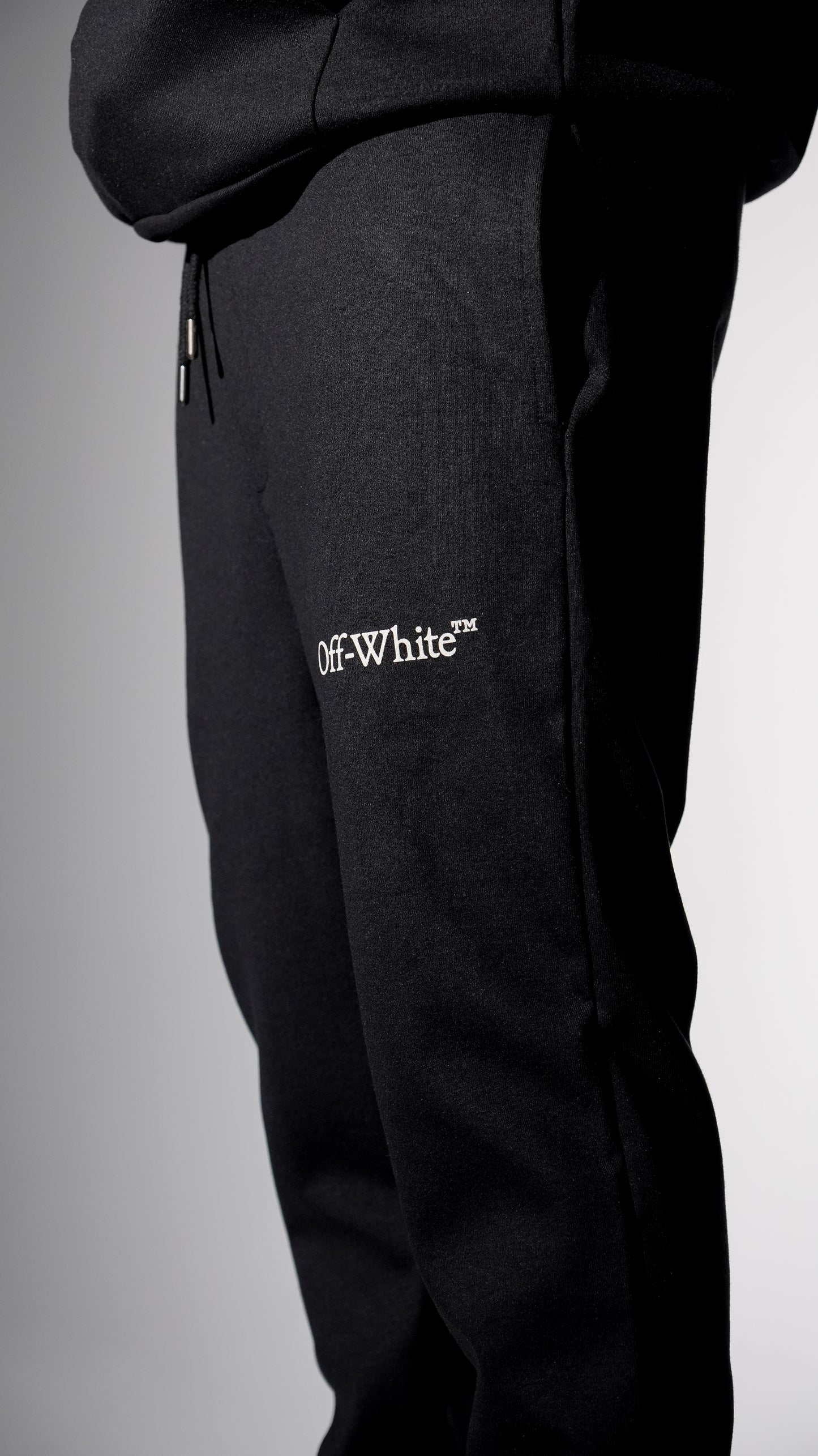 Off-White Ice Arrow Signature Ensemble set