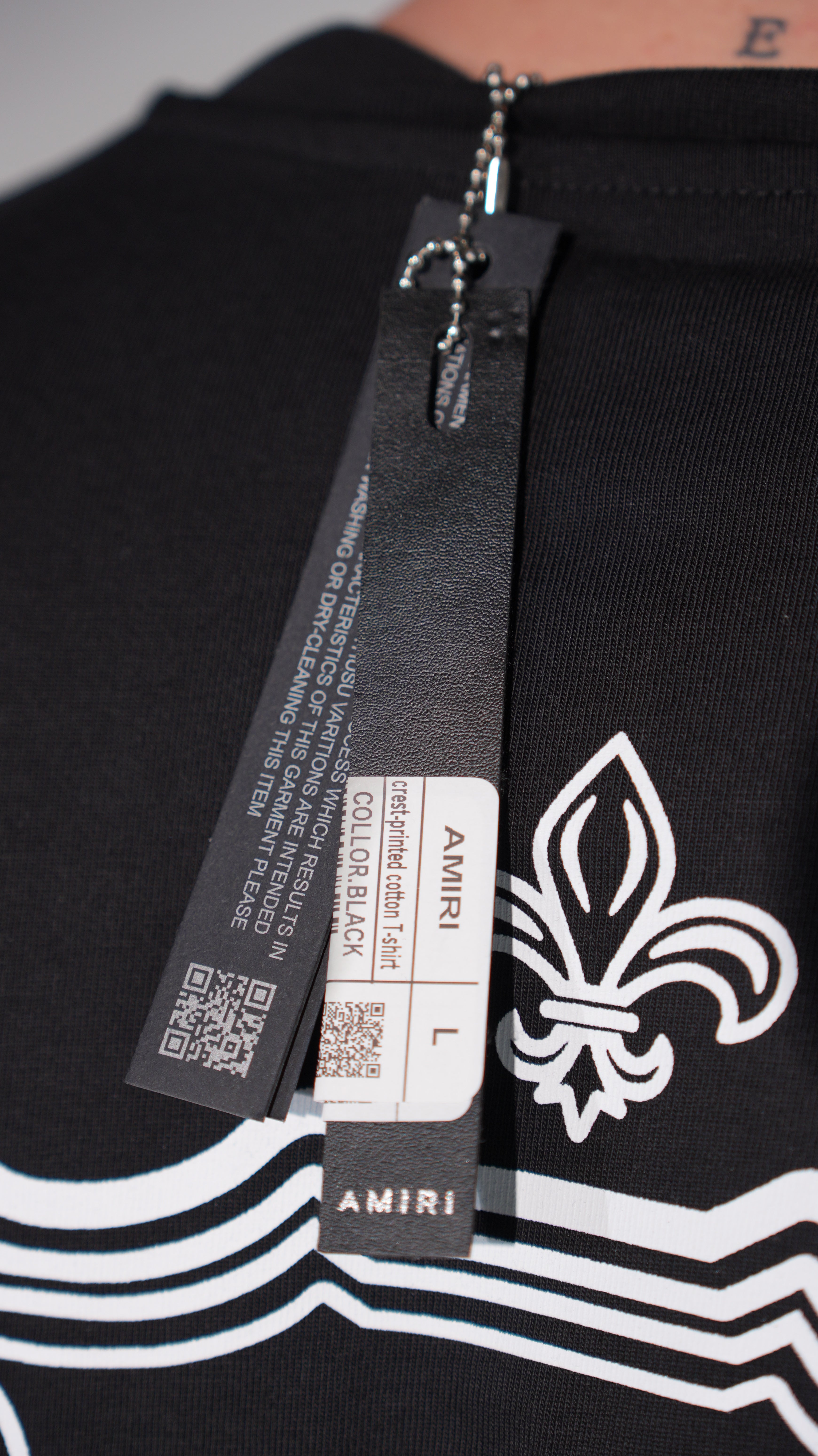 AMIRI “Hollywood Crest” T-Shirt black