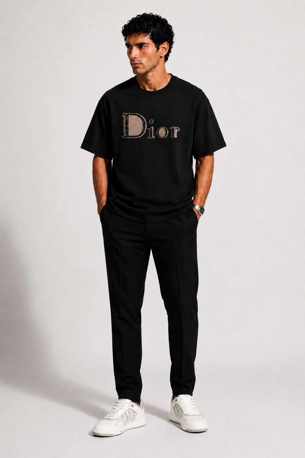 Camiseta Dior Negra con Logo Chenille para Hombre